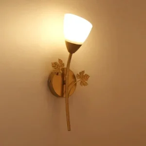 LeafGlow - IJzeren Wandlamp in Vintage Stijl met Bladmotief – LED Lamp
